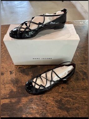 ISO Marc Jacobs Black Patent Leather Strappy Flats